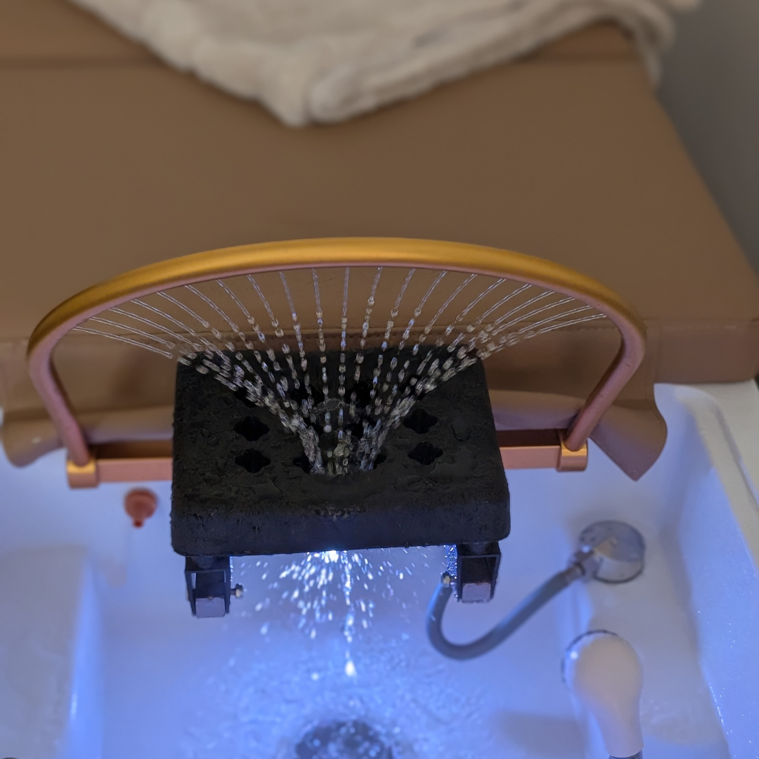 Glücklichmachair Salon – Wassermassage-Ritual